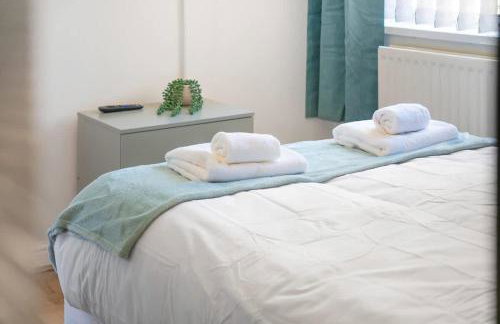 NEW! 4BR in Stafford Place - Foto 20