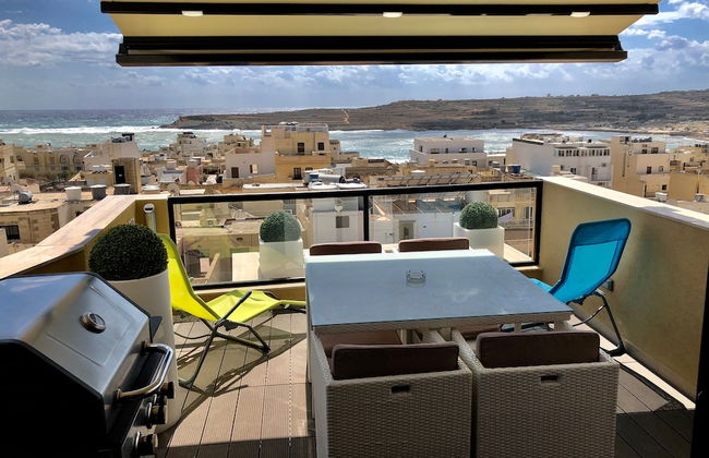 "1. Sea View Luxury 2 Bed Penthouse Close to Beach!" - Photo 1