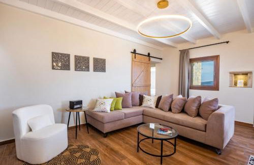 Lithos Luxury Pool Villa - Photo 21