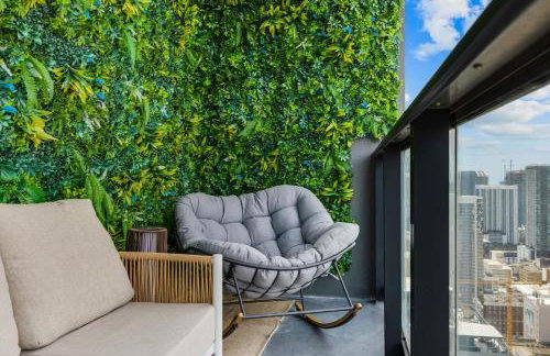 Stunning Lux 2 Bed 2 Bath with Panoramic View from Balcony - Foto 49