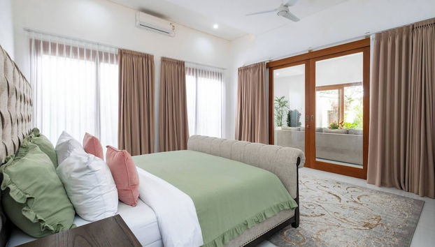 Luxurious Family 6 Br Villa in Seminyak Breakfast Include - Foto 4, Habitación