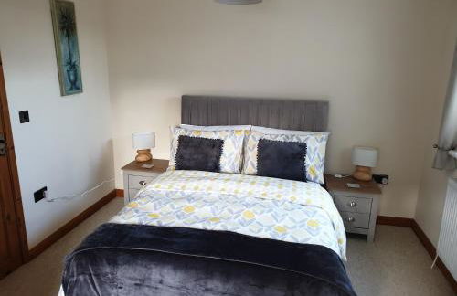 Cosy Pembrokeshire Home - Photo 16