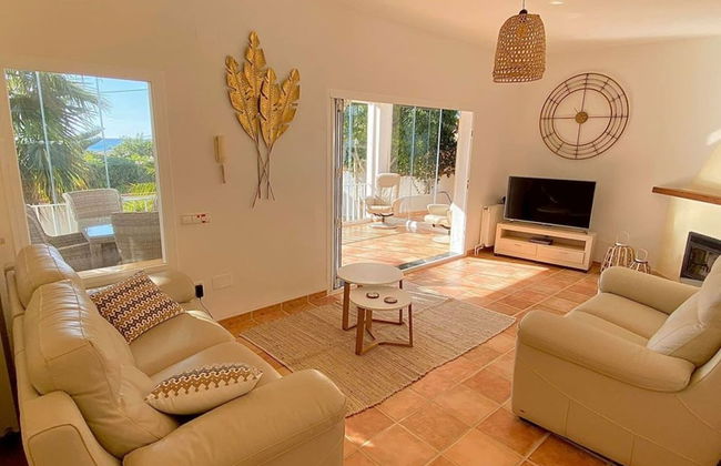 Charming Villa With Private Swimming Pool Near the Sea - Foto 6