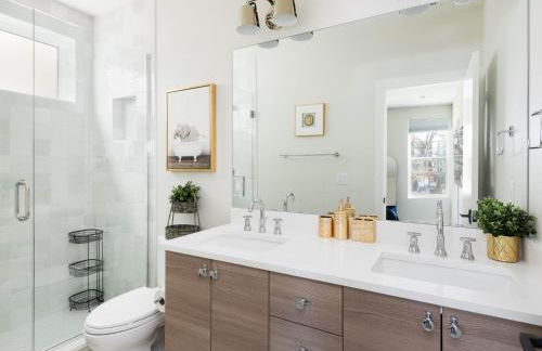 Stunning 3BD 3.5 BA - 10 Min to Downtown! Garage! - Foto 22