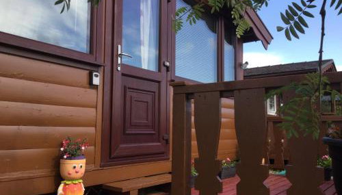Log Cabin - Free Parking, Garden & pet Friendly - Foto 2