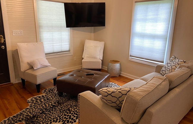 Frank Howard 111 Farmhouse - Photo 9