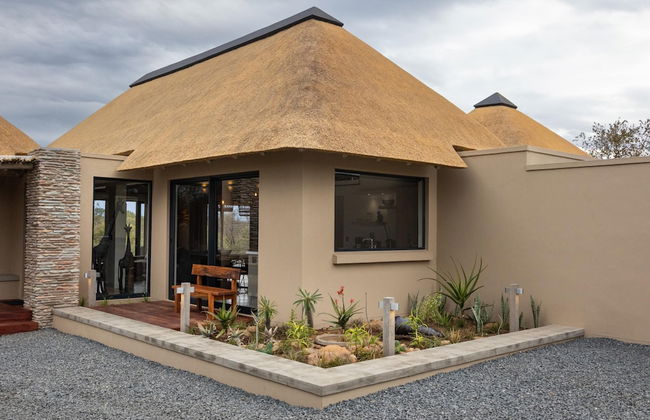 Villa Uthando Stylish Brand new Villa With Amazing Views - Photo 43