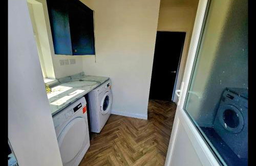 Newly refurbed - sleeps 6 - long stay - Foto 23