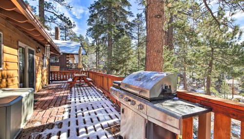 Walk to Lake Rustic Home with Deck in Fawnskin - Foto 3