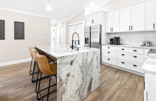 Alluring Luxury Oasis, Modern Comfort & Relaxation - Foto 7