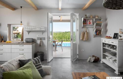 Stunning Villa In Cepljani With Outdoor Swimming Pool, Wifi And 3 Bedrooms - Foto 10