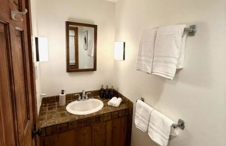 Hot Tub & Firepit Near Ski Resorts & Cozy Modern Cabin - Foto 25