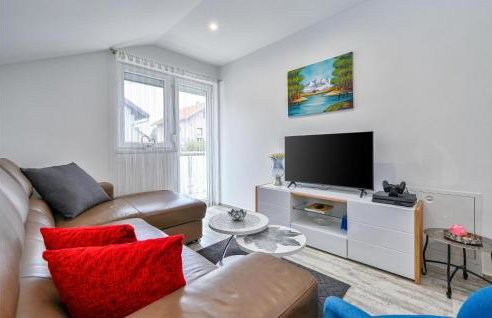 Beautiful Home In Dugo Selo - Foto 2