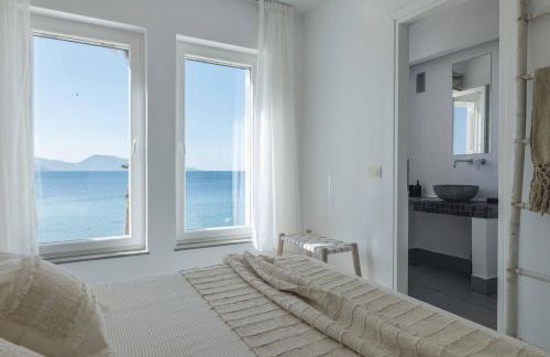 Villa Madouri 5 bed seafront villa with private pool - Foto 13