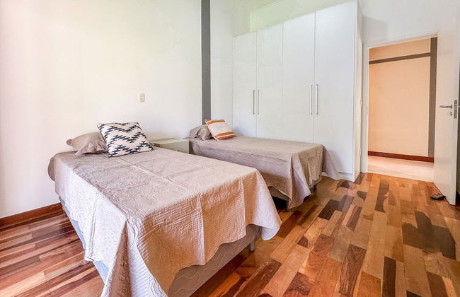 Casa térrea com piscina e cozinha de cinema | Granja Viana - Foto 11