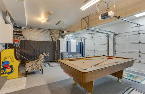 Pet and Family Friendly Bonney Lake Home Game Room - Foto 15