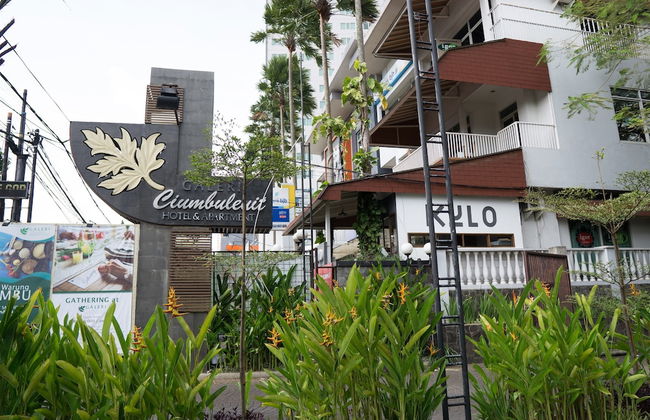 2BR Apartment with Private Bathtub at Galeri Ciumbuleuit 1 - Foto 39