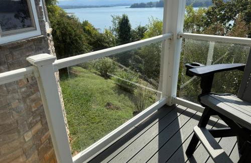 The Overlook on Douglas Lake -Waterfront Luxury - Photo 7