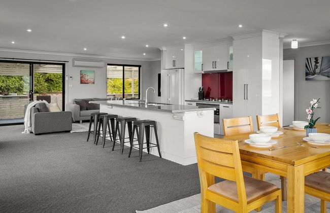 4 Bedroom House - Gorgeous View - Foto 17