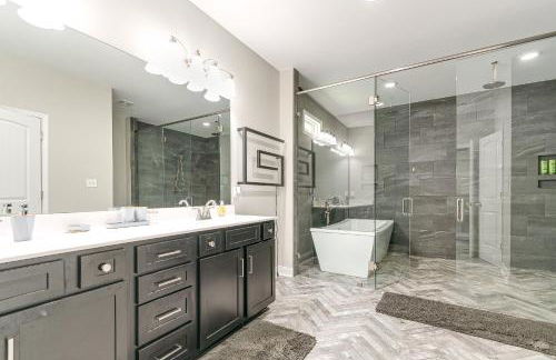 Secluded 18-Acre Retreat in Staley with Game Room - Foto 13