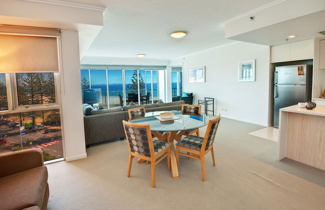 Reflection Tower Two - Photo 37