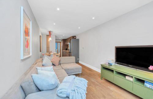 7D Albert St - sleeps 4 guests with parking on request - Foto 8