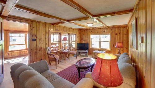 600 of Green Bay Frontage and Dock Cozy Cottage - Foto 4