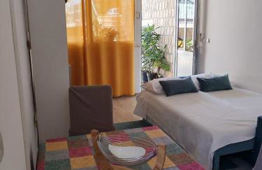 Guest House Oscar near the Sea and river - Photo 10