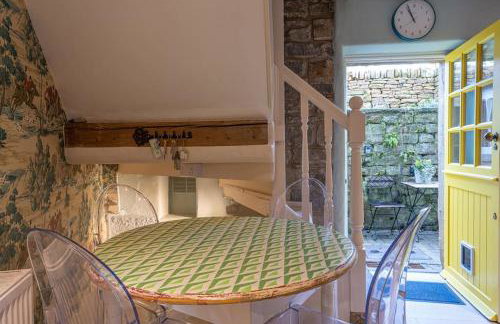 Charming Coates Cottage - Photo 10