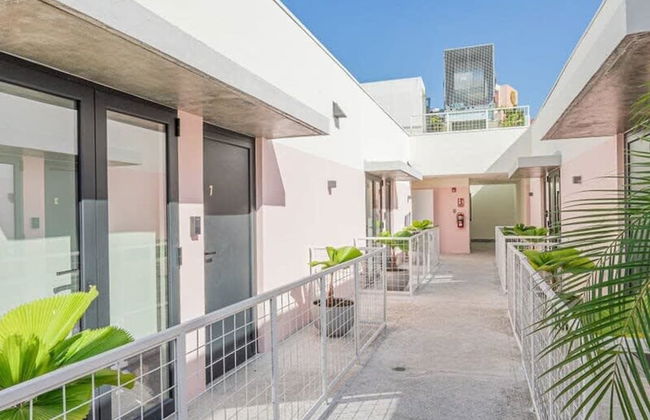 Picturesque 2BR in Casco Antiguo - Photo 26