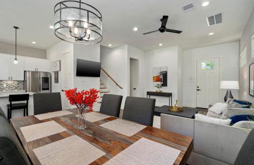 The Oasis - Modern 3BR Near Downtown - Med Center - Stadiums - Foto 2