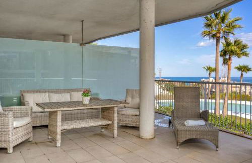 Sunny terrace with Jacuzzi by Costarentals- Ref 26 - Foto 18