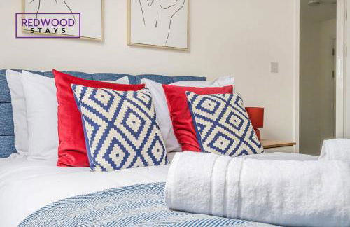 Centrally Located Serviced Apartments in Aldershot Town Centre, Free WiFi By Redwood Stays - Foto 12