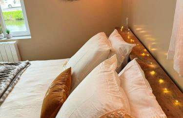 Duplex Safari jusqu'à 4 personnes, Spa, cinéma et lit sous les arbres, day use, 10 min centre - Foto 18