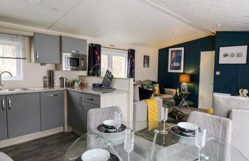 The Hideout - Photo 9