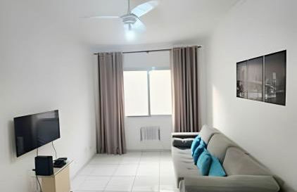 Ótimo APTO-Uma Quadra da Praia no bairro do Boqueirão em Santos - Foto 11