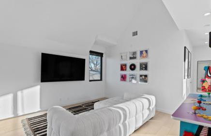 New 6 BR, 4.5B, Pool, Hot Tub, Cold Plunges, Outdoor Sauna, Bar, 9 TVs - Foto 36