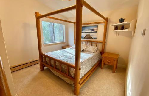 Beautiful 3500sf Lake Tahoe Home W/ Open Layout - Foto 20