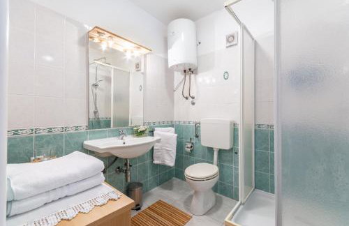 Apartment LOTA with heated pool on top location - Foto 26