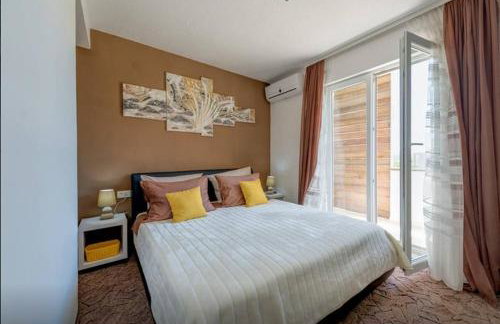 Luxury Apartment with Private Heated Pool - Foto 23