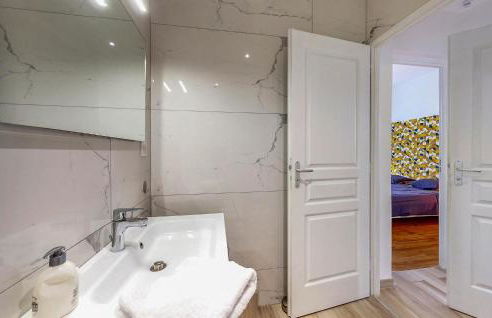 Lovely Home In Royan With Wifi - Foto 17