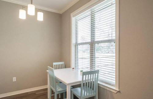 Home sweet home- great access to hospitals and everything - Foto 7