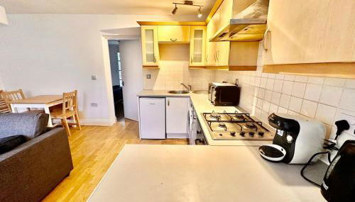 Flat-By Lewisham Train Station - Foto 4