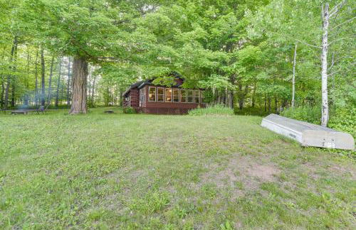 Authentic Log Cabin with Private Pond in Glidden - Foto 25