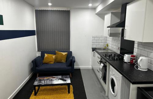 Cozzy Haven two min from Train station - Foto 1