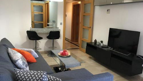 Piso Frente al Mar Primera Línea de Playa en Malaga con Parking Gratuito - Photo 5