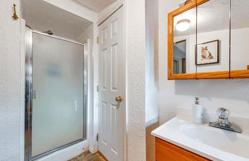 Grants Pass Cottage about 8 Mi to Rogue River! - Foto 12