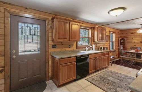Cozy 3-Bedroom Retreat in Manistee - Foto 7