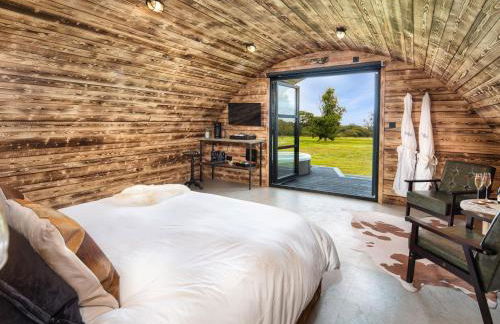 The Piglet Pod - Photo 6