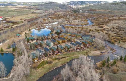 Riverfront Cabin, 4 Mi to Granby Ranch - Foto 40